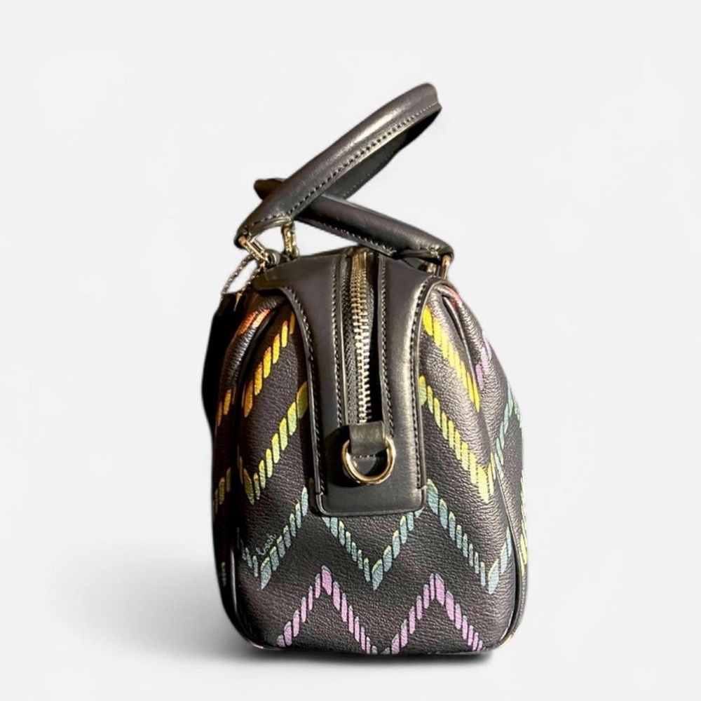 COACH Bennet Satchel with Geo Chevron Print (like new) - Picture 3 of 7